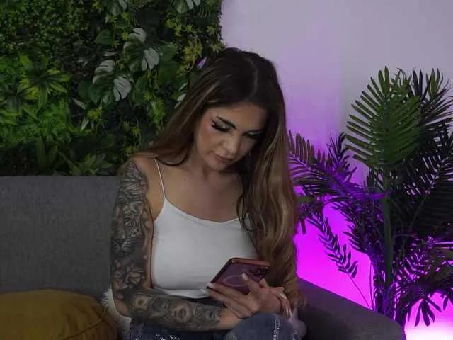 AmiraRoshen — Seduce my mind and my body will be yours