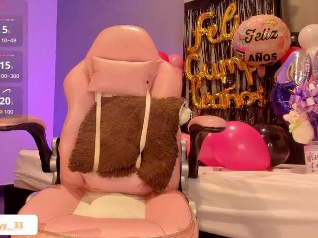 Ashley-12 on BongaCams