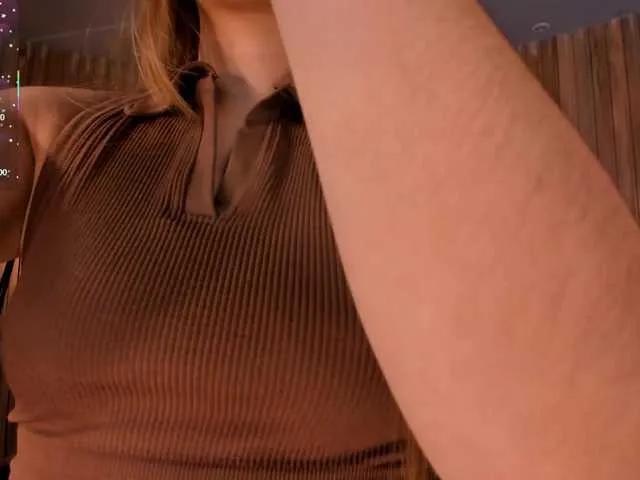 Freechat CarolineGrace on BongaCams