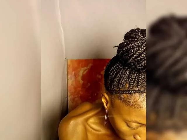 Offline cattyclaws on BongaCams