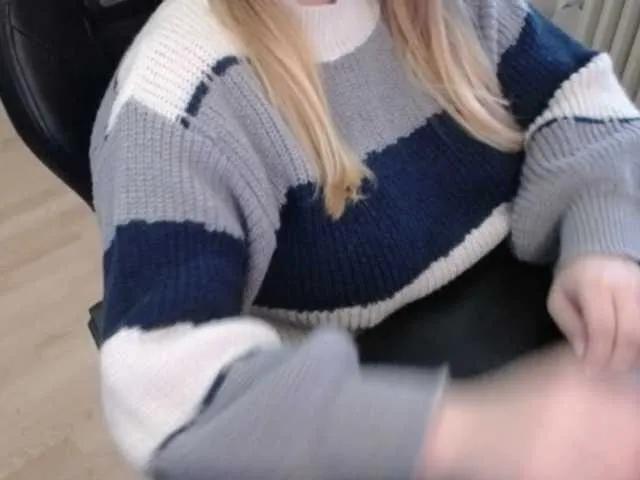 Offline Celina-Rose on BongaCams