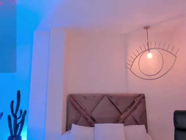 ChristineFord — I'm drawn to confident men who show their appreciation through genuine actions, not just words. Those who know how to keep things exciting and playful.