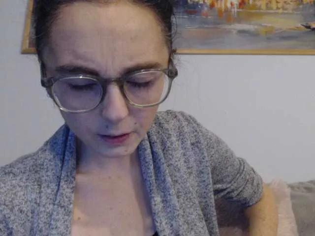 Offline cleophee on BongaCams