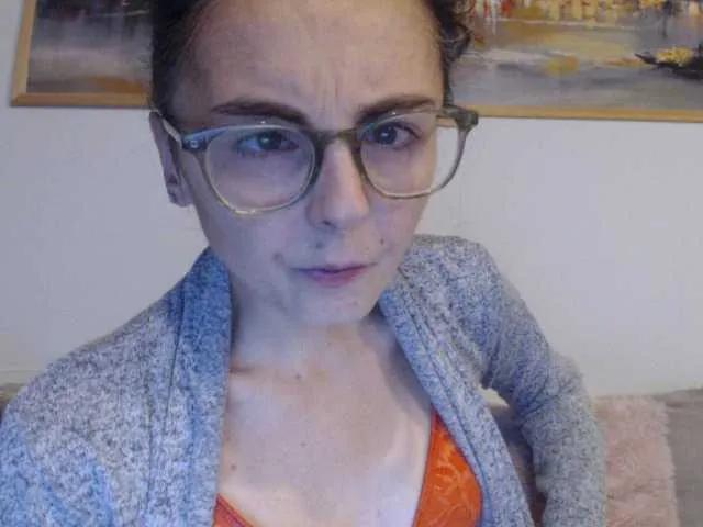 Offline cleophee on BongaCams