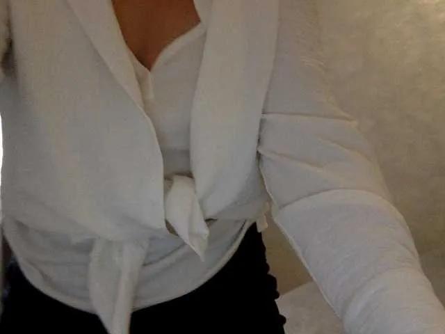 Offline CozySandra on BongaCams