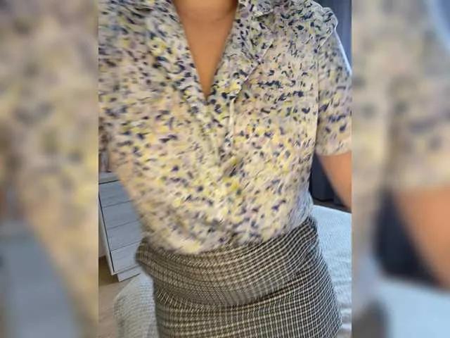 Offline CozySandra on BongaCams