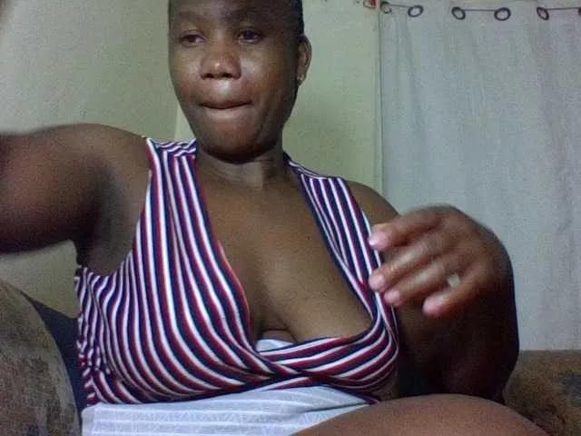 Creamier25 on BongaCams