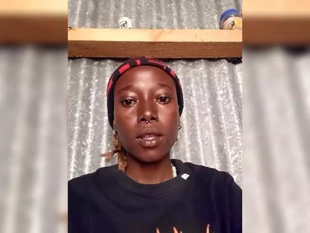 Dammyyaro on BongaCams 