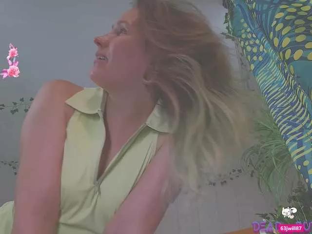 Freechat DeadButterfly on BongaCams