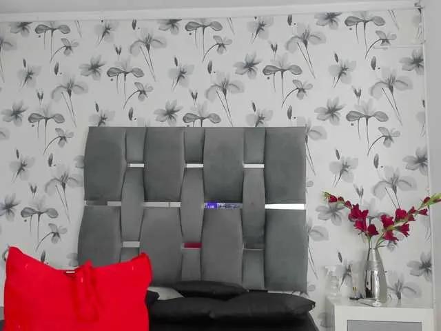 Freechat Ehotloveaxxx on BongaCams