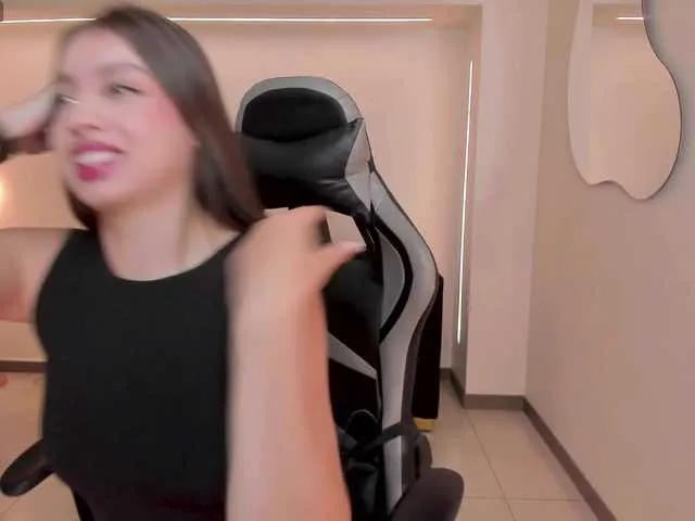 EllaClark on BongaCams 