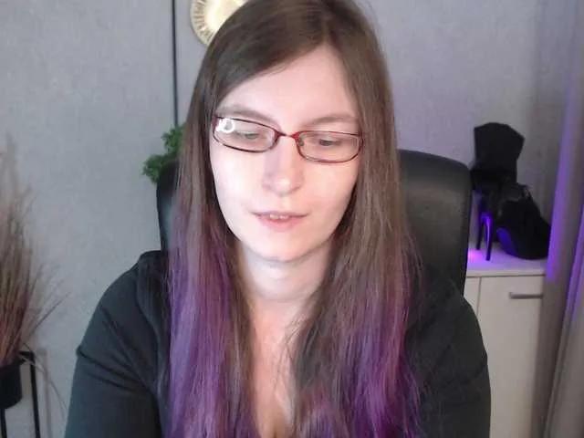 EmmaHeart on BongaCams 