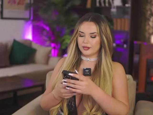 Freechat EvaSunderland on BongaCams