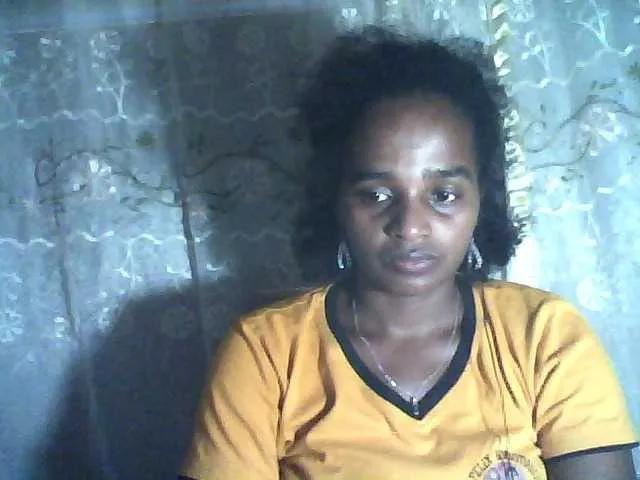 Offline Flania on BongaCams