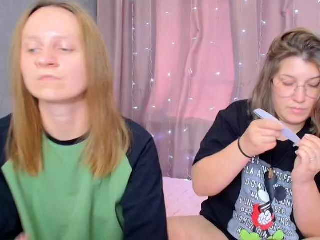 Offline HotBuns on BongaCams