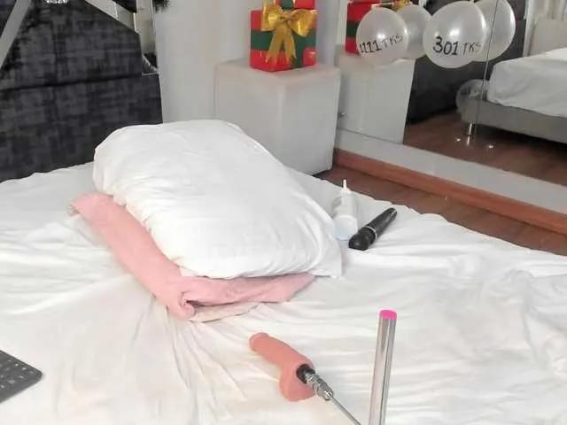 Isa-Jonness — I love a man who smells and looks good, I am very excited by a man who is not afraid to risk trying new things 