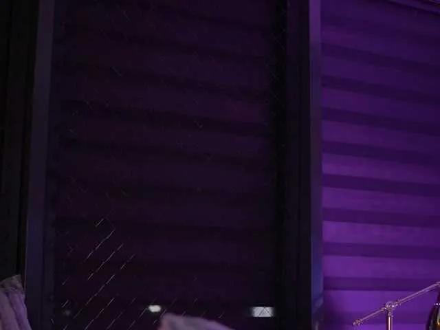 Freechat IvyRowa on BongaCams