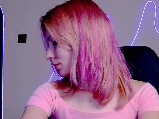 Offline karo131324 on BongaCams