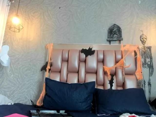 Freechat KOURTNEY- on BongaCams