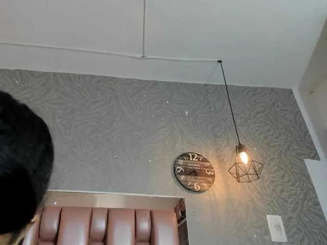 Freechat KOURTNEY- on BongaCams