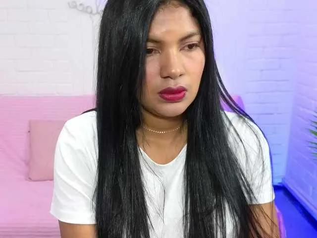 Offline Lexy-tay on BongaCams