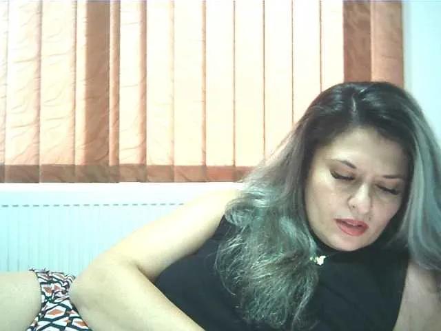 lionessmom on BongaCams