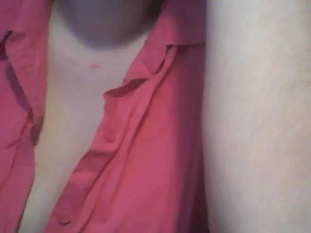 margosh-364 — Big hands, chic round butts