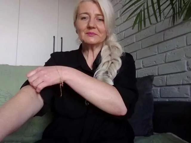 Mellica on BongaCams 