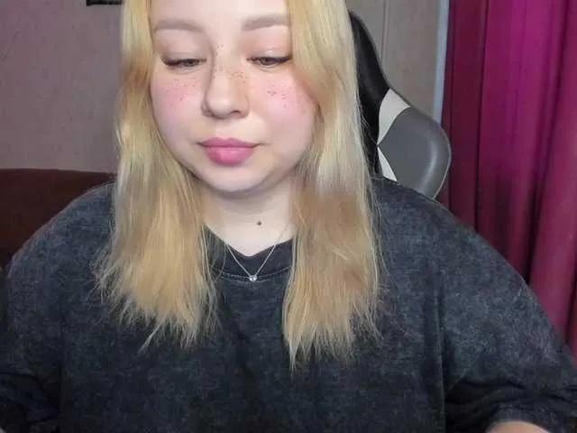 MilkaFoxy on BongaCams