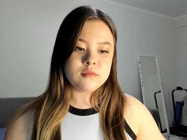 Offline Mirenelma on BongaCams