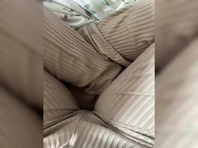 Offline MissHamilton07 on BongaCams