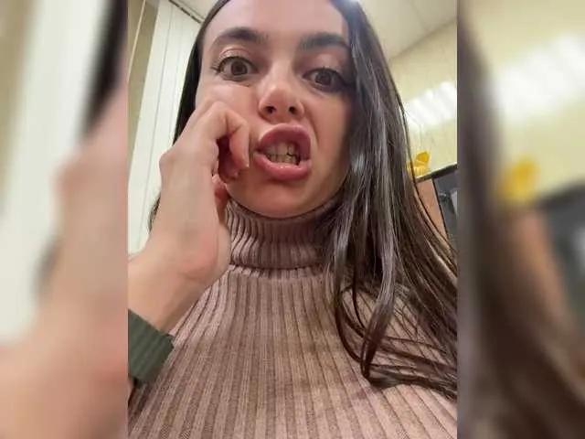 NikkySecrets on BongaCams 