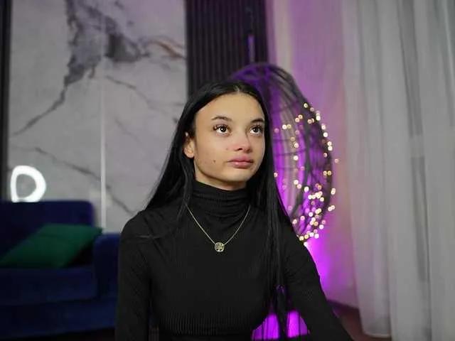 Offline RachelRavee on BongaCams