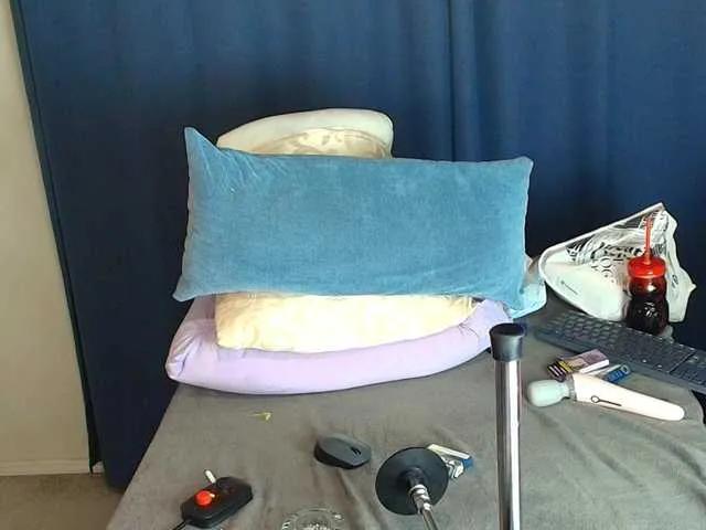 RebeFuckson's avatar