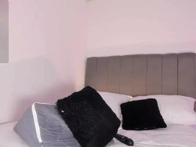 Freechat RosseeDaw on BongaCams