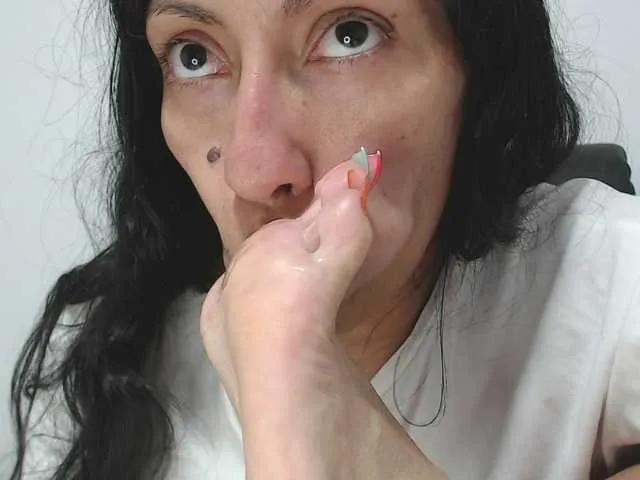 saaramilleer on BongaCams 