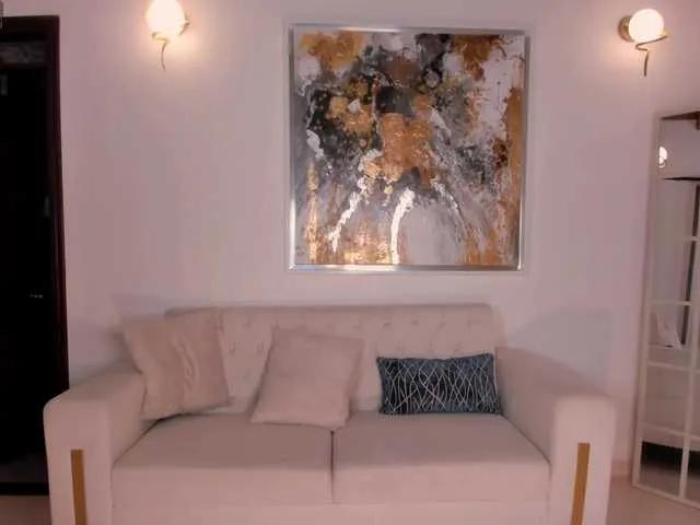 SarahYates on BongaCams 