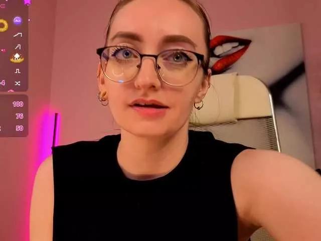 Freechat ShiroHeby on BongaCams