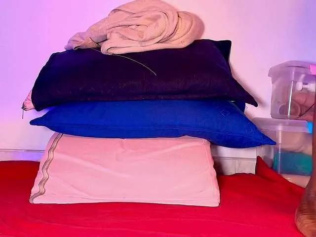 Freechat ssusy-ebony on BongaCams