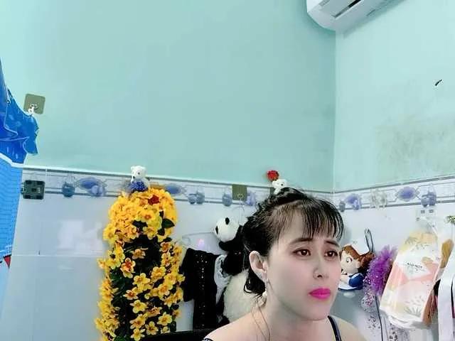 Offline Youngsee69 on BongaCams