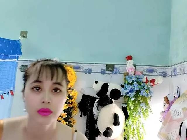 Offline Youngsee69 on BongaCams