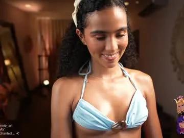 Freechat amnie_ on Chaturbate