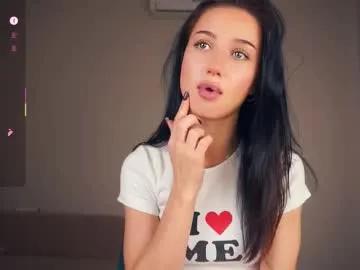 delanakimbral — Take off my shorts and slapp ass^^ [152 tokens remaining] Hello guys! Im Tessa! #new #feet #18 #skinny #daddy