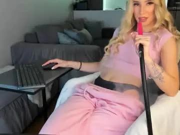 Freechat erotic__blondie on Chaturbate