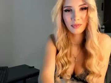 Freechat erotic__blondie on Chaturbate