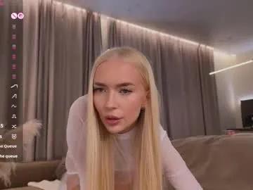 Freechat ewagreen on Chaturbate
