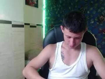 Freechat garuo_18 on Chaturbate