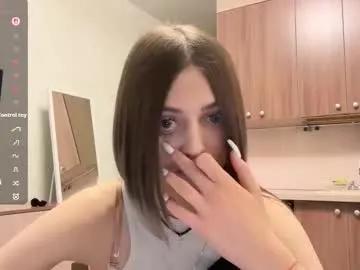 karensimilton — GOAL:  Stand up and show off my outfit  I am glad to see you in my room guys!  #new #18 #shy #skinny #teen [39 tokens remaining]