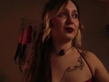 Freechat koracrosbie on Chaturbate