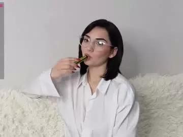 Away linda_warners on Chaturbate